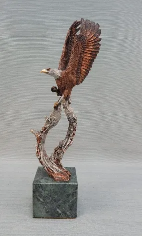 Kitty Cantrell Legends Eagle Figurine for Outpost - Very Good Condition